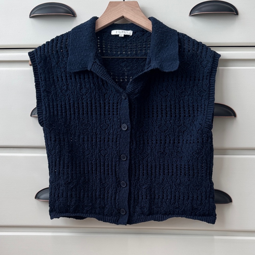 Z Supply Navy Openwork Knit Sleeveless Button-Up sweater
